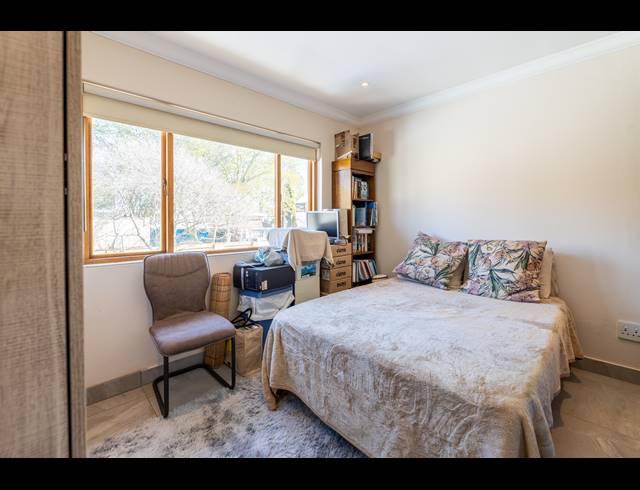 2 BEDROOM TOWNHOUSE FOR SALE IN LONEHILL